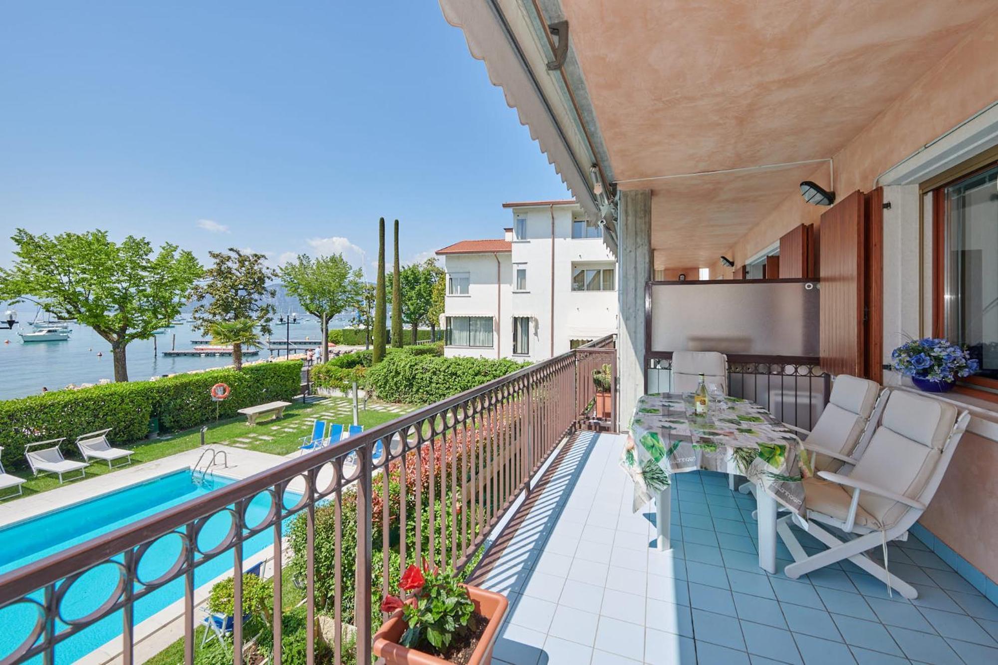 Apartments Rainer - Front Lake Bardolino Eksteriør billede